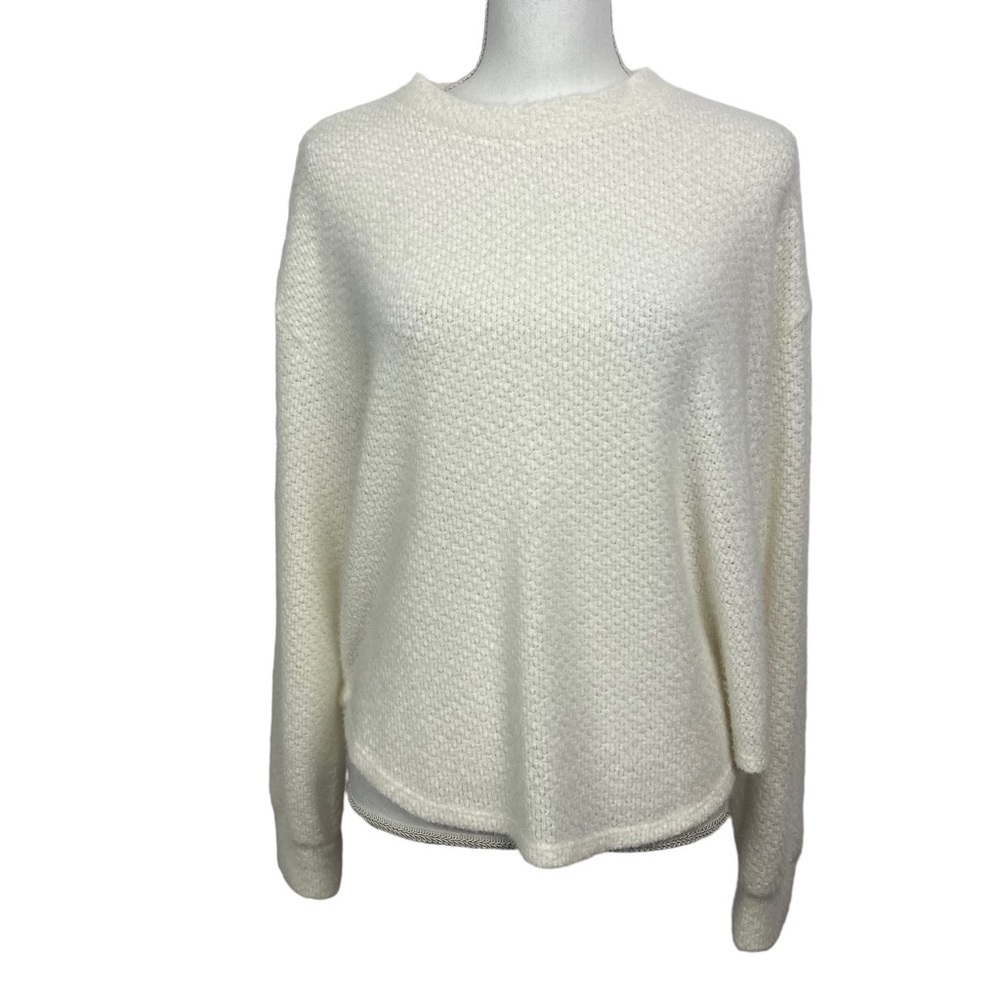 Hollister Women’s Pullover Sweater Sz Medium Ivory Color Stretch Long Sleeves